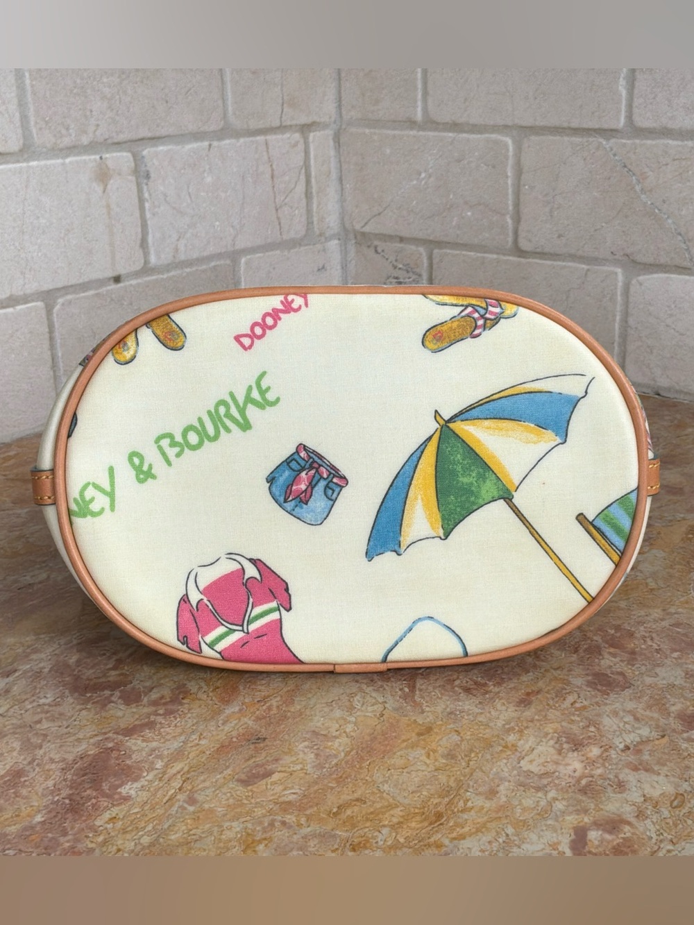 💐 Vintage Dooney & Bourke Miami Beach Print Mini Hobo Bag Rainbow Zip K7782623 - Picture 6 of 13